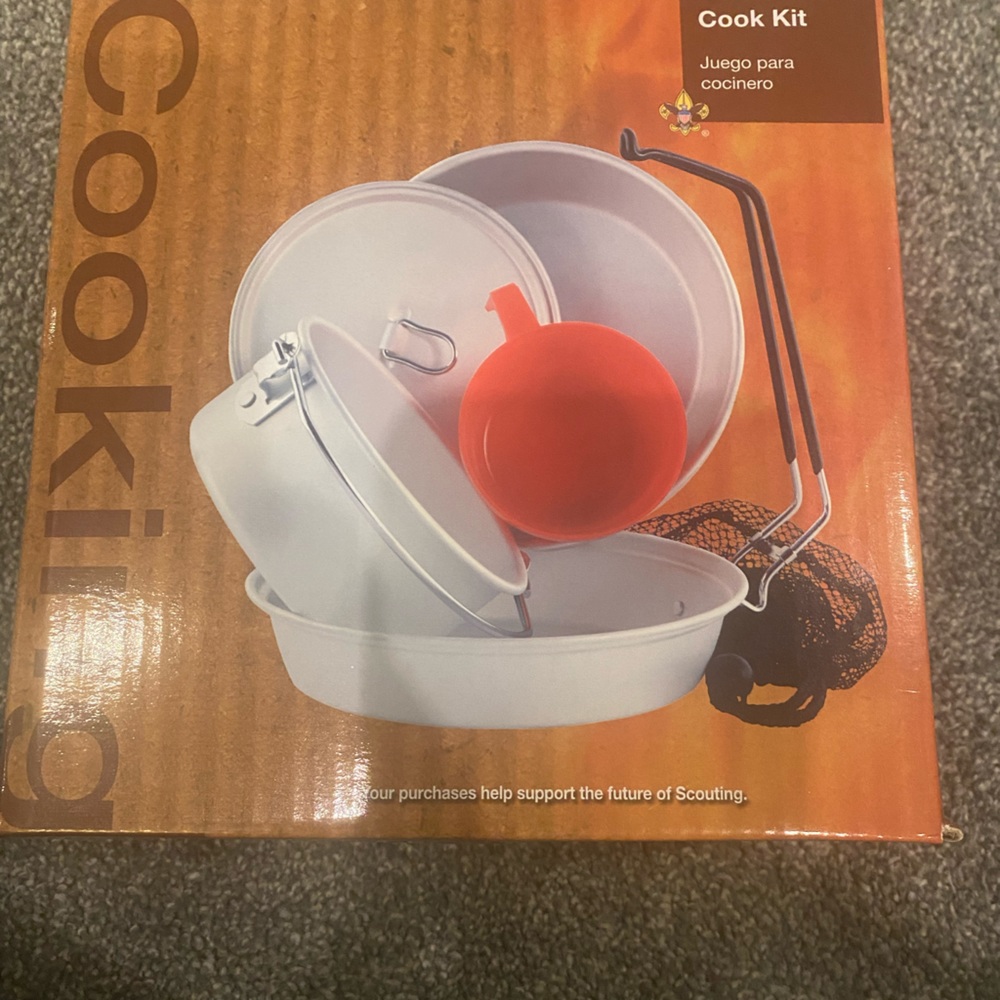 🆕Cooking kit or mess kit for Boy Scouts new in box never used